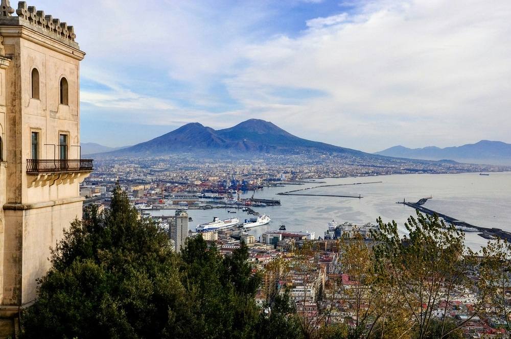 vesuvius and the bay of naples